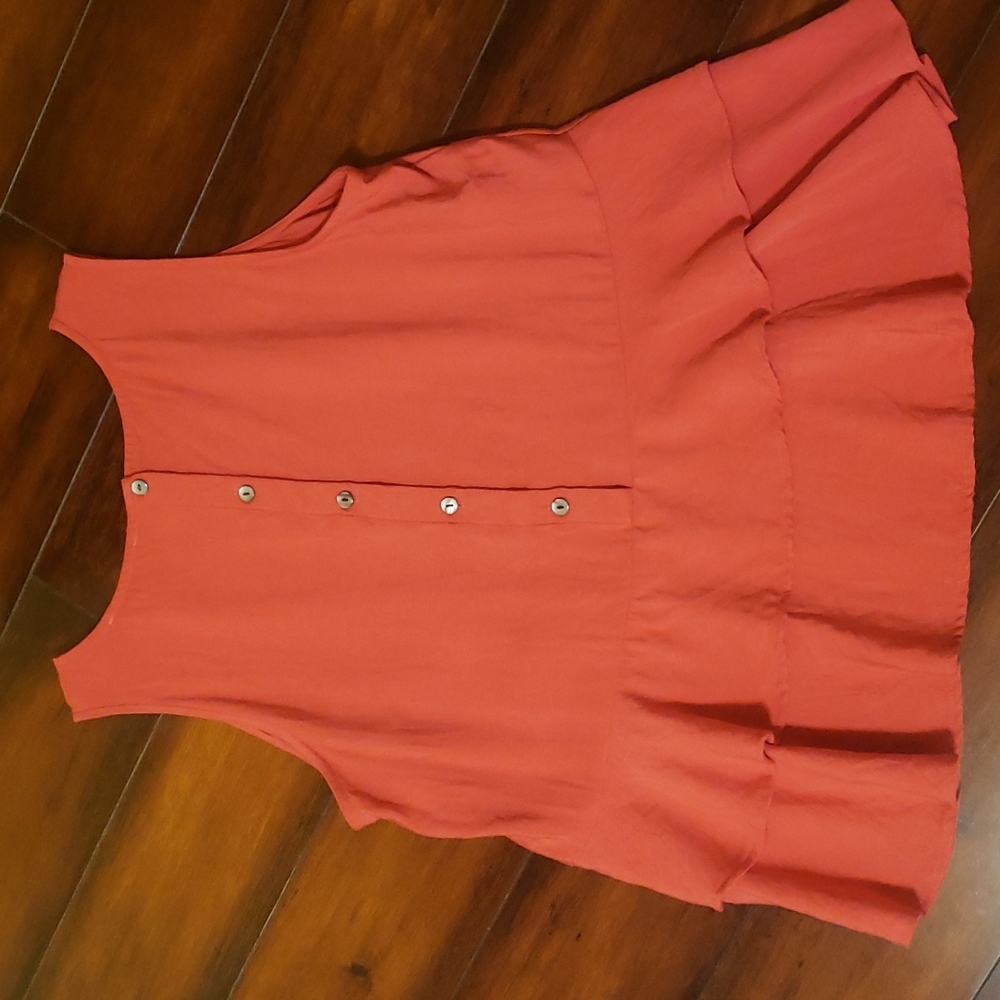 NWOT Loft ruffle top / M